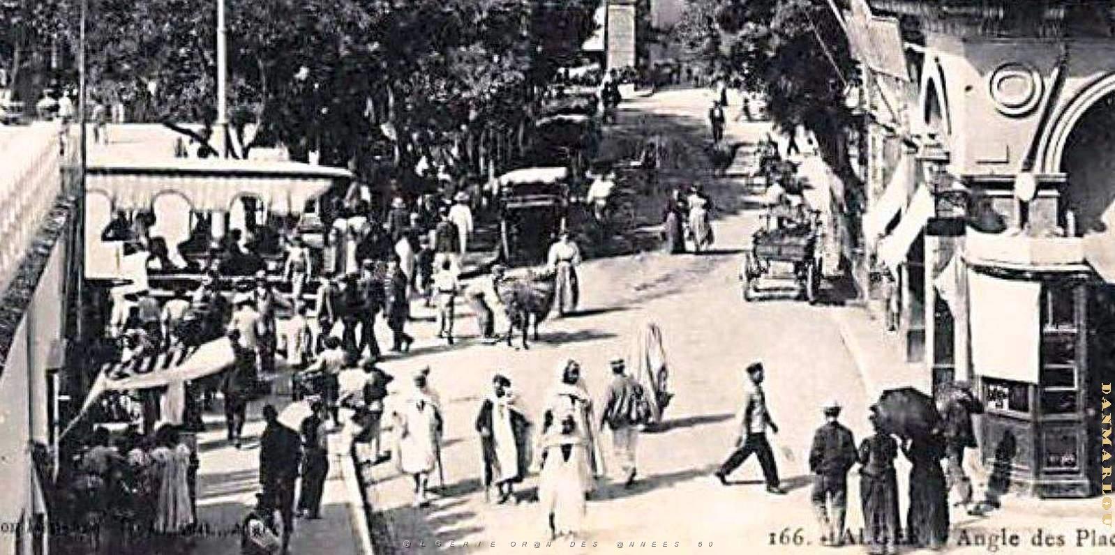 2740- Alger - Angle des Places du Gouvernement et Mahon2.jpg